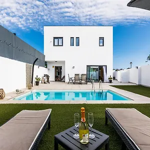 Ocean House Torre Del Mar